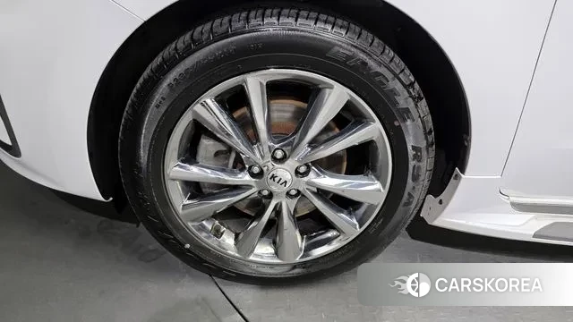 Kia The New Carnival id 3249136 из Кореи 15