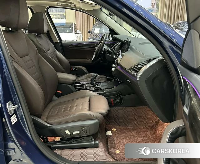 BMW X3 id 4299594 из Китая 17