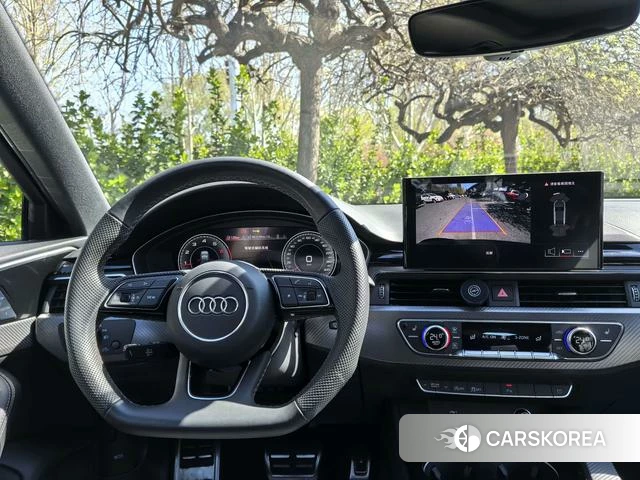 Audi A4L id 4307414 из Китая 11