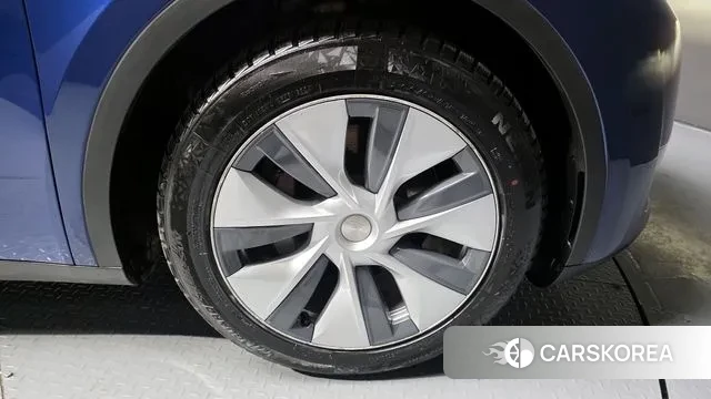 Tesla Model Y id 3716124 из Кореи 15