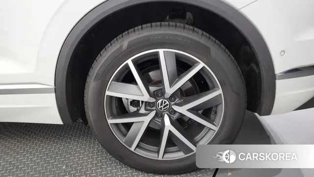 Volkswagen Touareg 3rd generation id 2968557 из Кореи 15