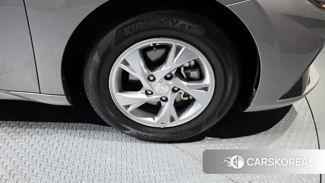 Hyundai Avante (CN7) id 3469131 из Кореи 15