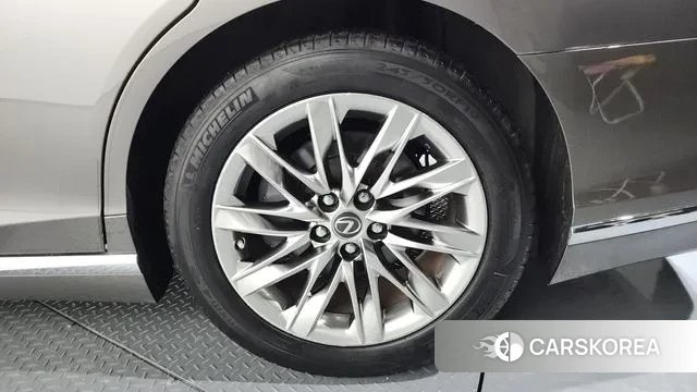 Lexus LS500 5th generation id 3243042 из Кореи 15