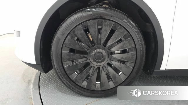 Tesla Model Y id 4533575 из Кореи 15