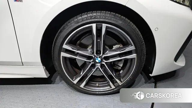 BMW 1 Series (F40) id 3012346 из Кореи 15