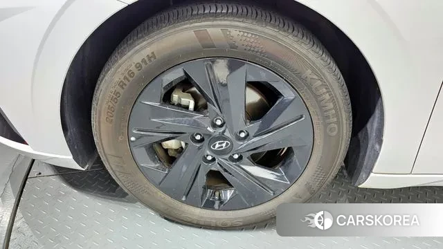 Hyundai Avante Hybrid (CN7) id 3273105 из Кореи 15