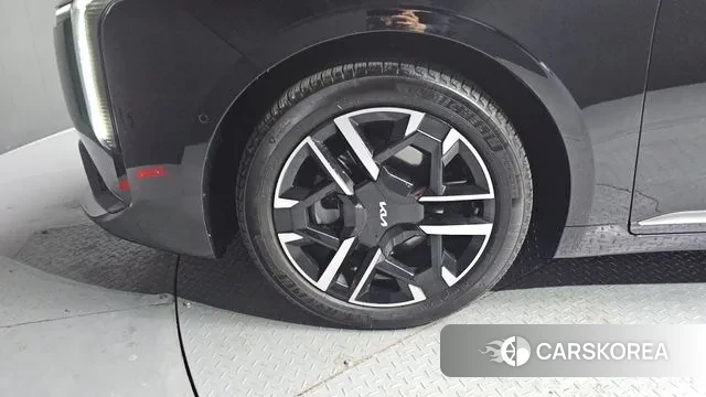 Kia The New K8 Hybrid id 3638675 из Кореи 15