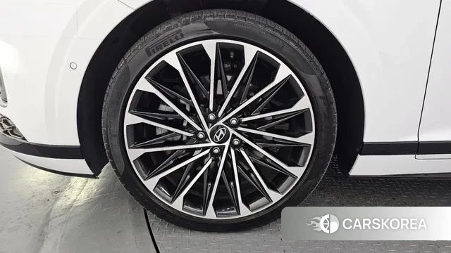 Hyundai Grandeur (GN7) id 3566093 из Кореи 15