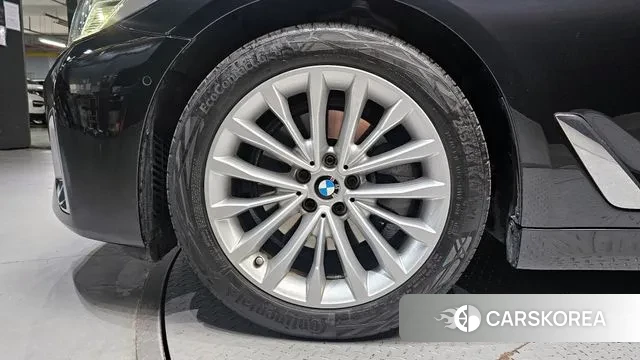 BMW 5 Series (G30) id 3388884 из Кореи 15