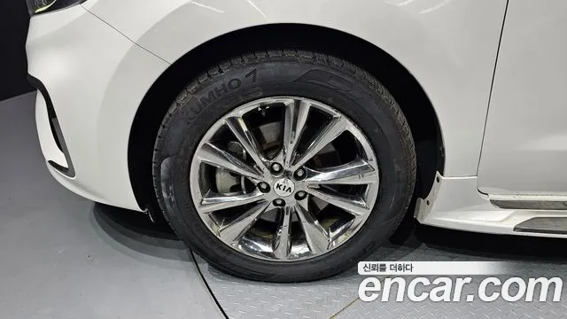 Kia The New Carnival id 2600079 из Кореи 15