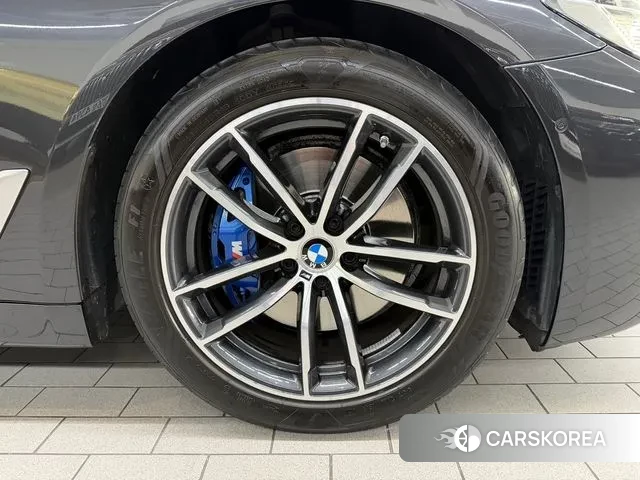 BMW 5 Series (G30) id 3453232 из Кореи 15