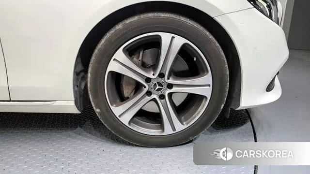 Mercedes-Benz E-Class W213 id 3617179 из Кореи 15