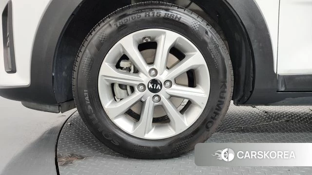 Kia Stonic id 4882523 из Кореи 25