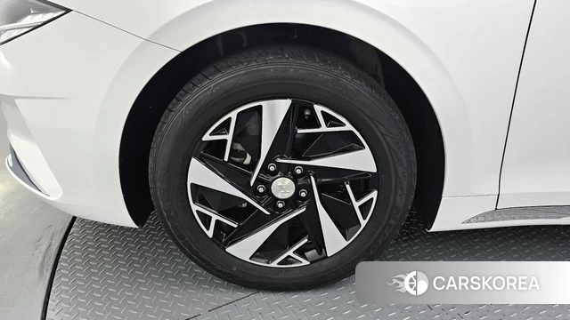 Hyundai The New Grandeur IG Hybrid id 4388968 из Кореи 26