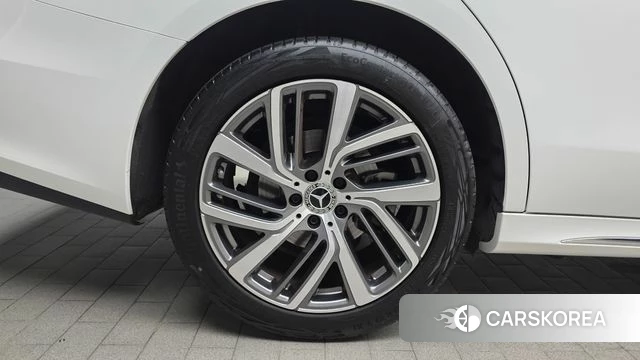 Mercedes-Benz E-Class W214 id 4533493 из Кореи 25