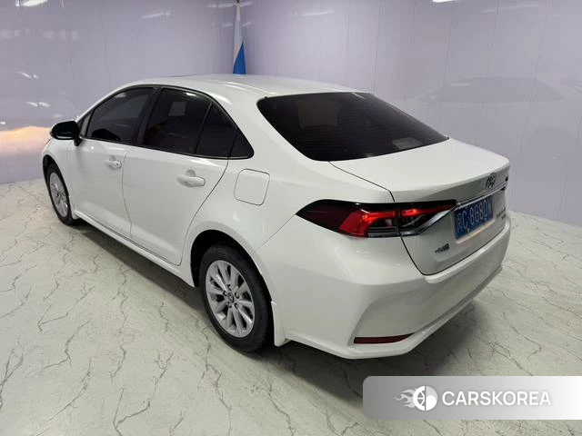 Toyota Corolla 2022 Белый из Китая, фото 5