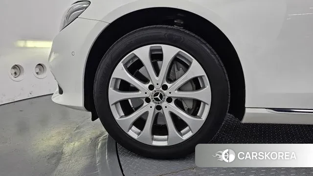 Mercedes-Benz E-Class W213 id 3013708 из Кореи 15