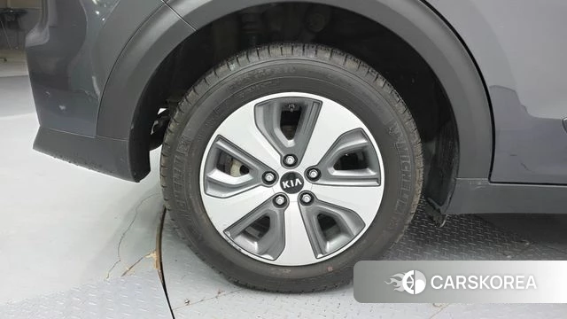 Kia The New Niro id 4614790 из Кореи 15
