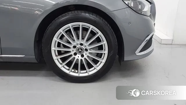 Mercedes-Benz E-Class W213 id 3301426 из Кореи 13