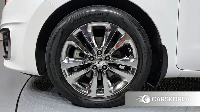 Kia All New Carnival id 3568772 из Кореи 15