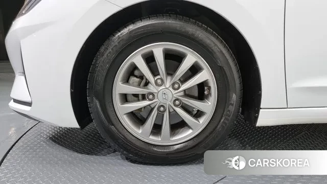 Hyundai The New Avante AD id 3494427 из Кореи 15