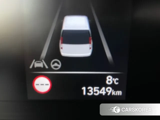 Hyundai Staria 2023 Белый из Кореи, фото 5