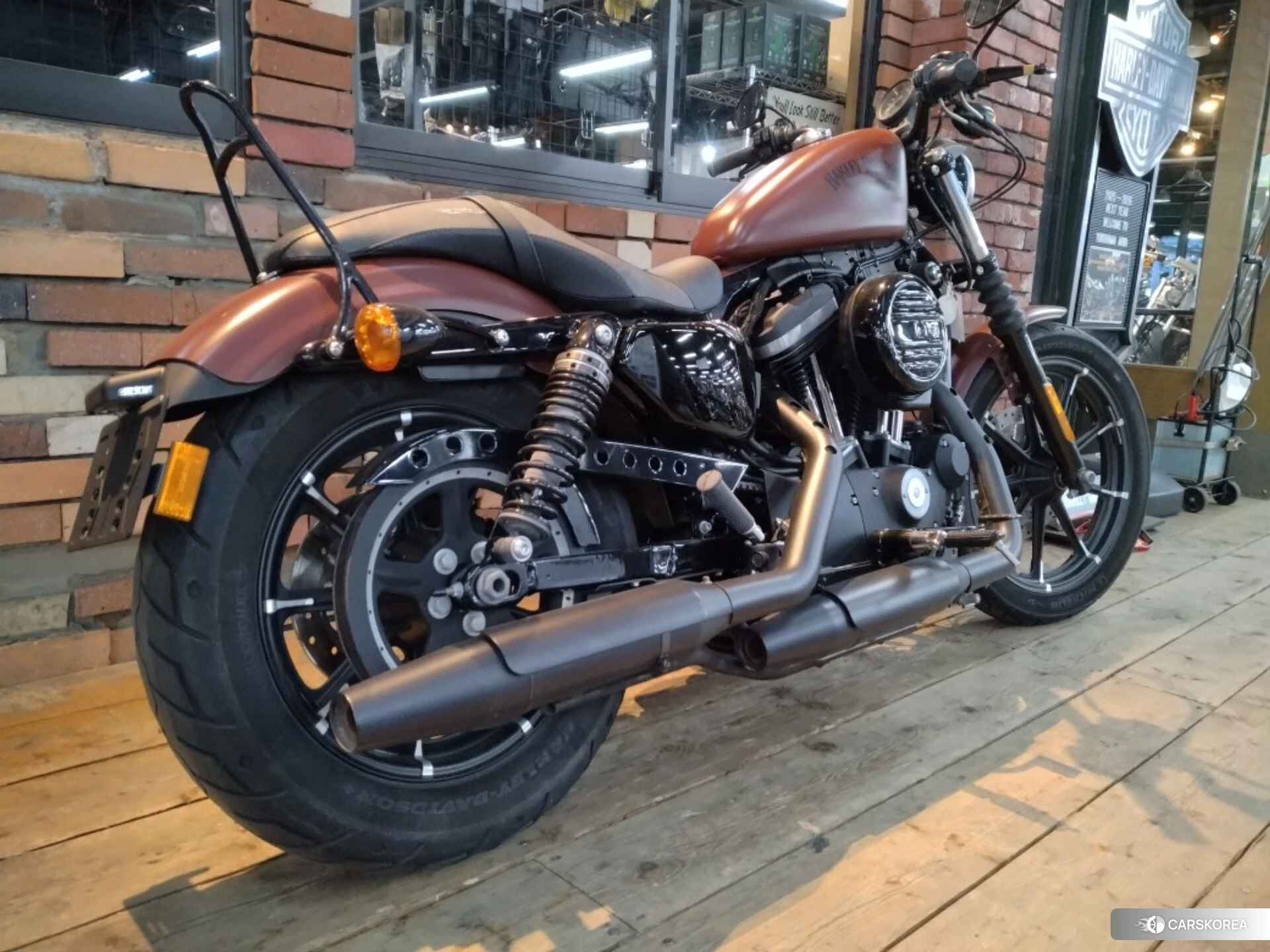Harley-Davidson Sportster XL883N 2017 из Японии, фото 2