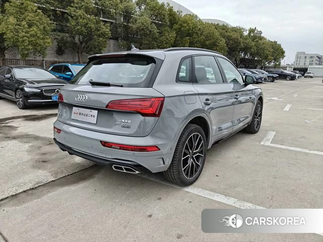 Audi Q5L id 4258265 из Китая 15