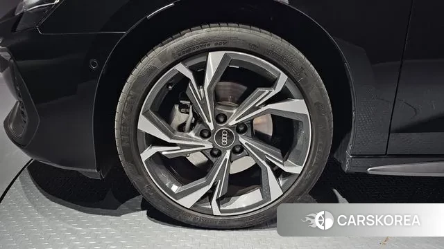 Audi A3 (8Y) id 3272333 из Кореи 15