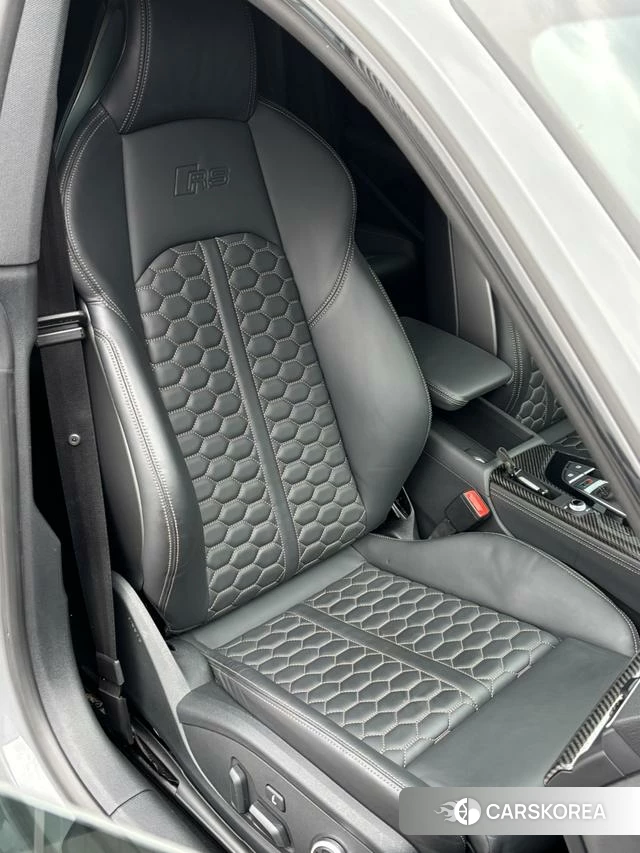 Audi RS 5 id 4321116 из Китая 10