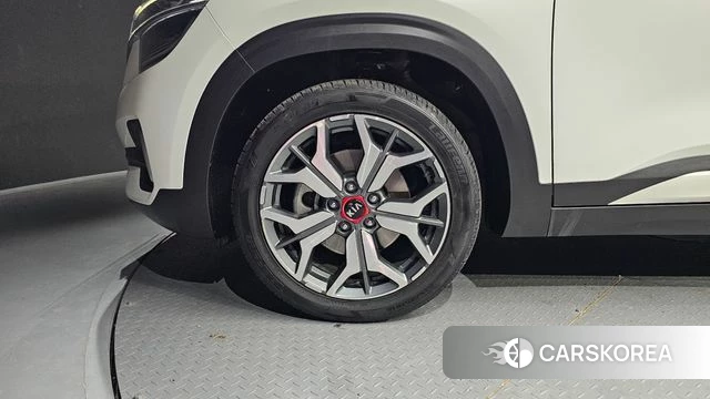 Kia Seltos id 4458940 из Кореи 15