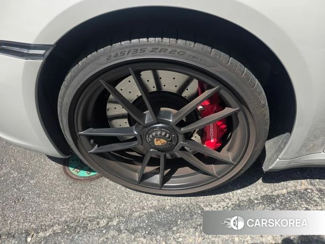 Porsche 911(992) id 3982032 из Кореи 9