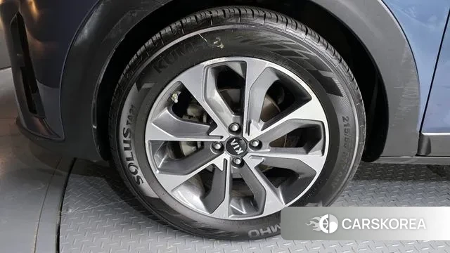 Kia Stonic id 3029523 из Кореи 15