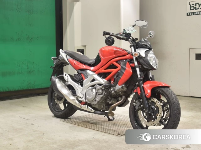 Проданный Suzuki GLADIUS 400 2010 из Японии, фото 3