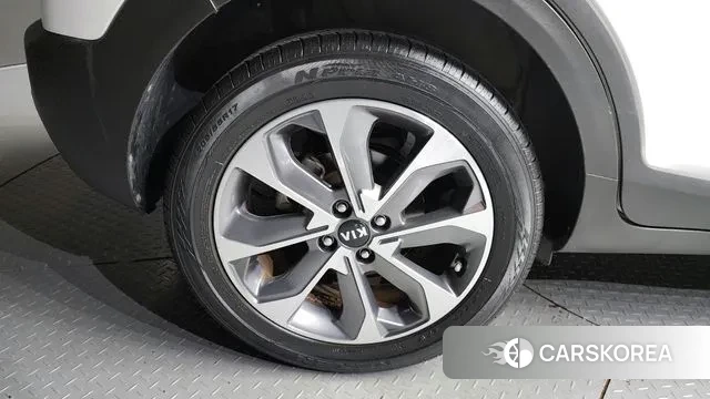 Kia Stonic id 3024428 из Кореи 15