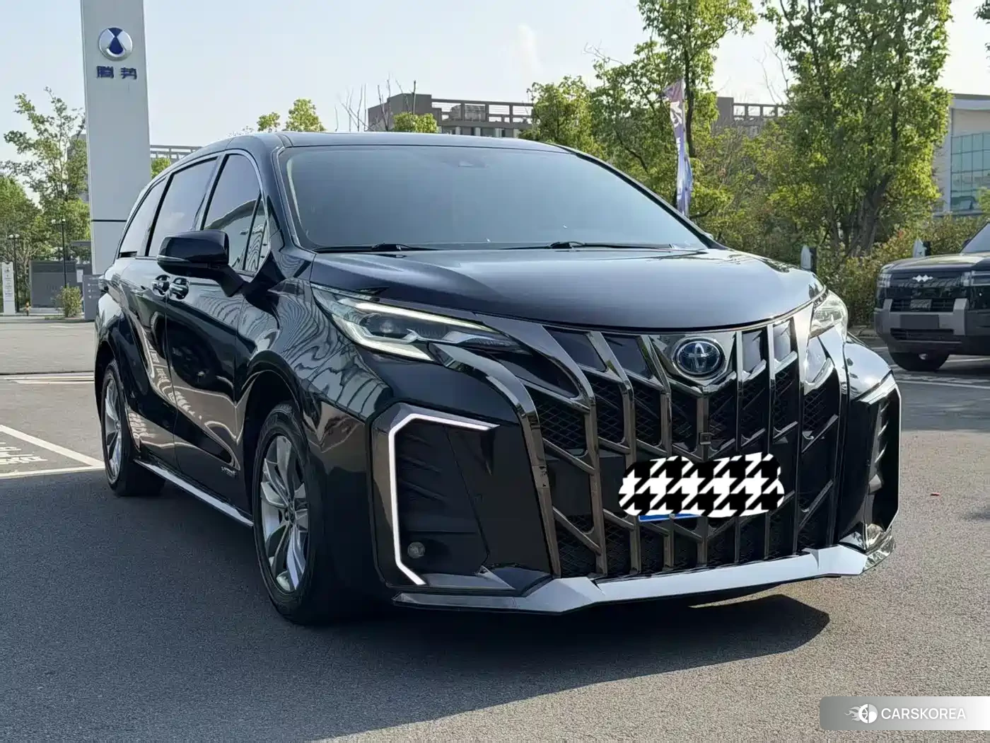 Toyota Sienna 2023 Черный из Китая, фото 6