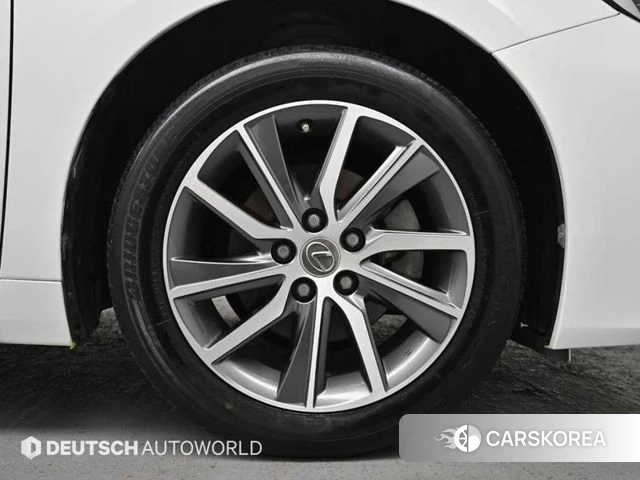 Lexus New ES300h id 4543748 из Кореи 15