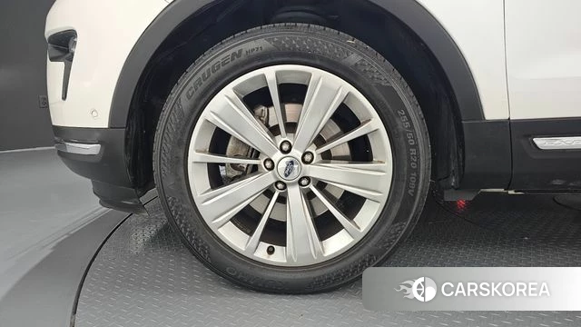 Ford Explorer id 4520524 из Кореи 28