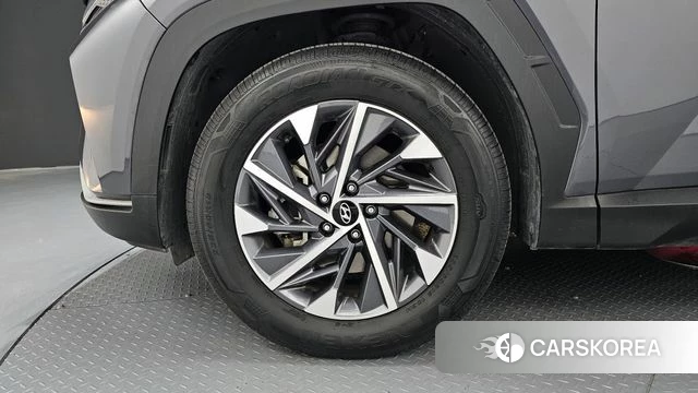 Hyundai Tucson (NX4) id 3818956 из Кореи 15