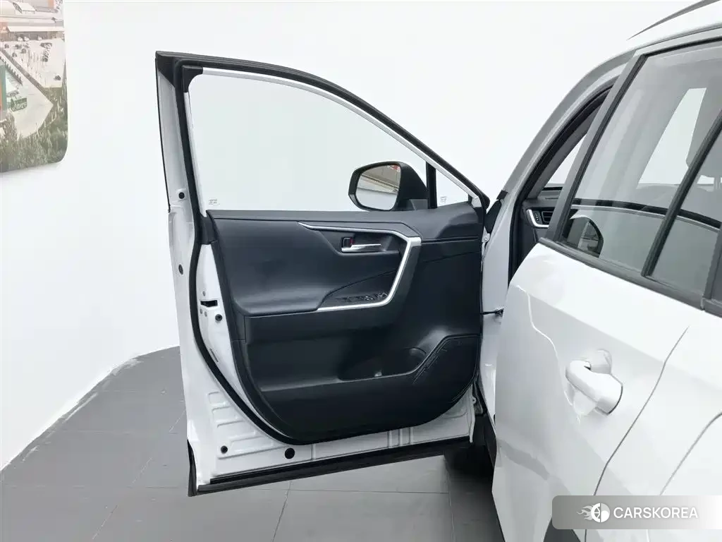 Toyota RAV4 id 4628099 из Китая 19