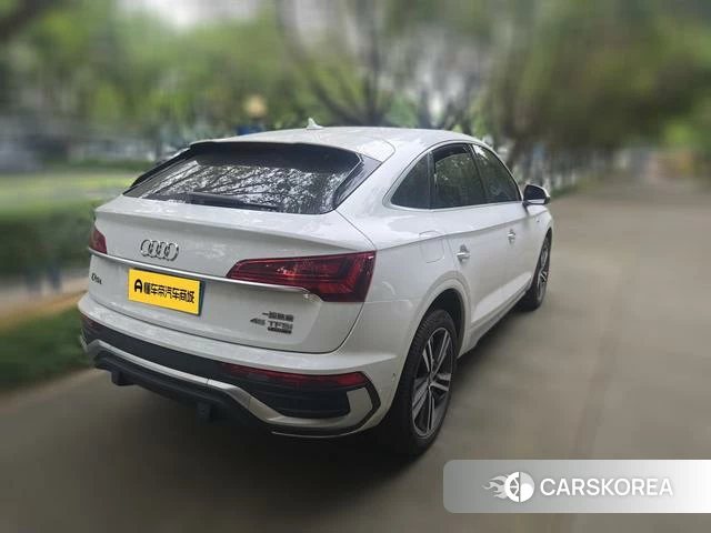 Audi Q5L Sportback 2021 Белый из Китая, фото 5