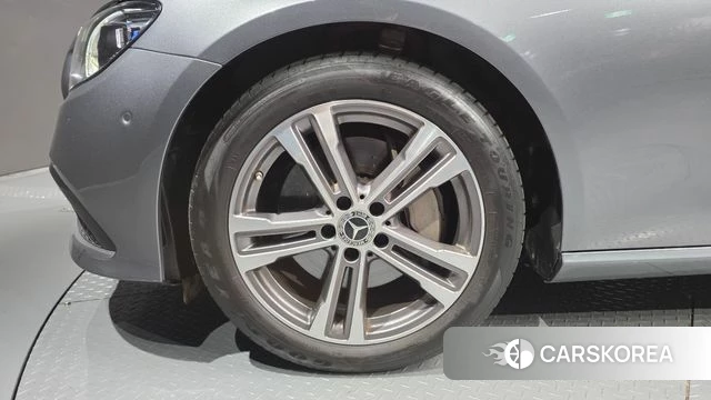 Mercedes-Benz E-Class W213 id 4343968 из Кореи 26