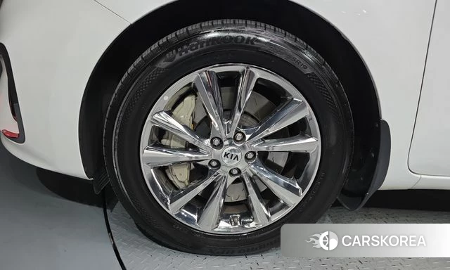 Kia The New Carnival id 4937427 из Кореи 27