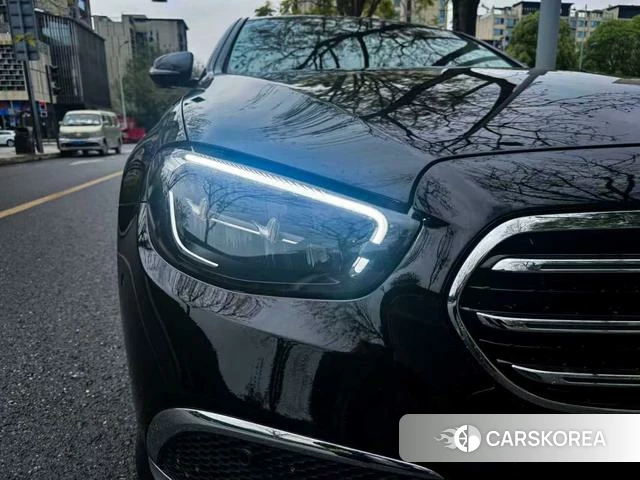 Mercedes-Benz E-class id 4306898 из Китая 17
