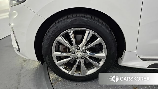 Kia The New Carnival id 4304838 из Кореи 15