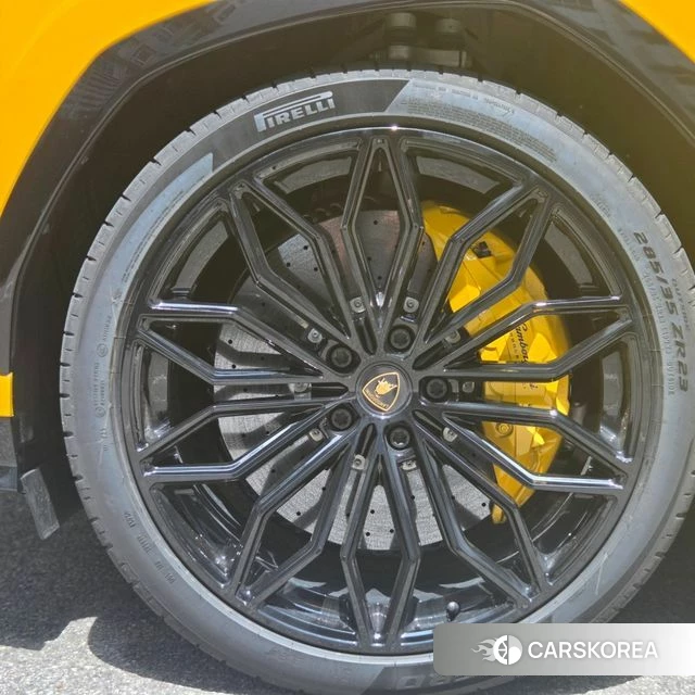 Lamborghini Urus 2025 Желтый из Кореи, фото 6