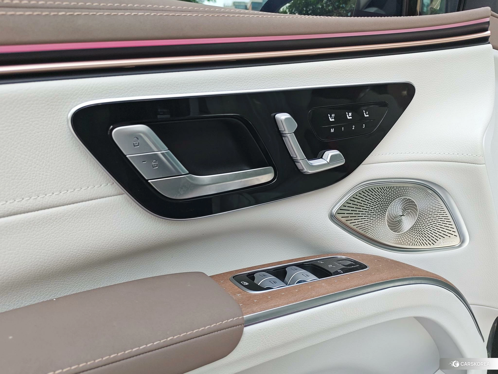 Mercedes-Benz EQS SUV id 4479797 из Китая 14