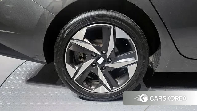 Hyundai Avante (CN7) id 3182019 из Кореи 15