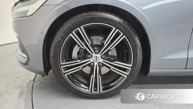 Volvo S60 3rd generation id 3588111 из Кореи 15