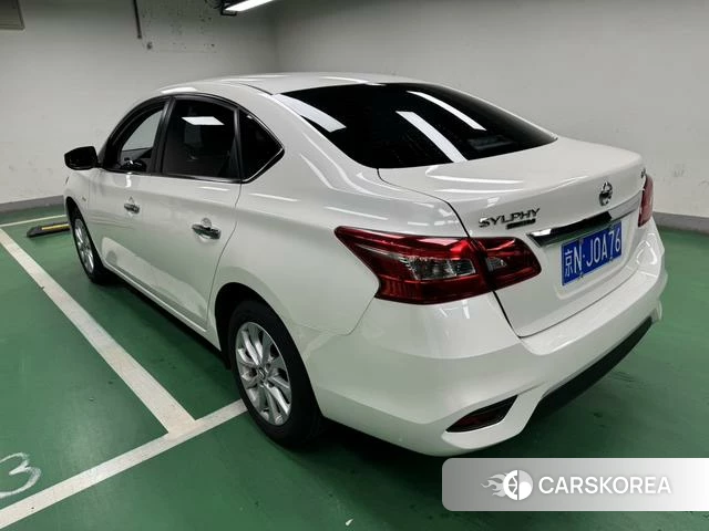 Nissan Xuan Yi 2024 Белый из Китая, фото 5